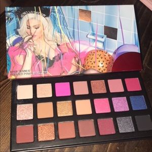 ‼️🆑PRICE FIRM‼️ 🆕✨ SIPPING PRETTY Palette